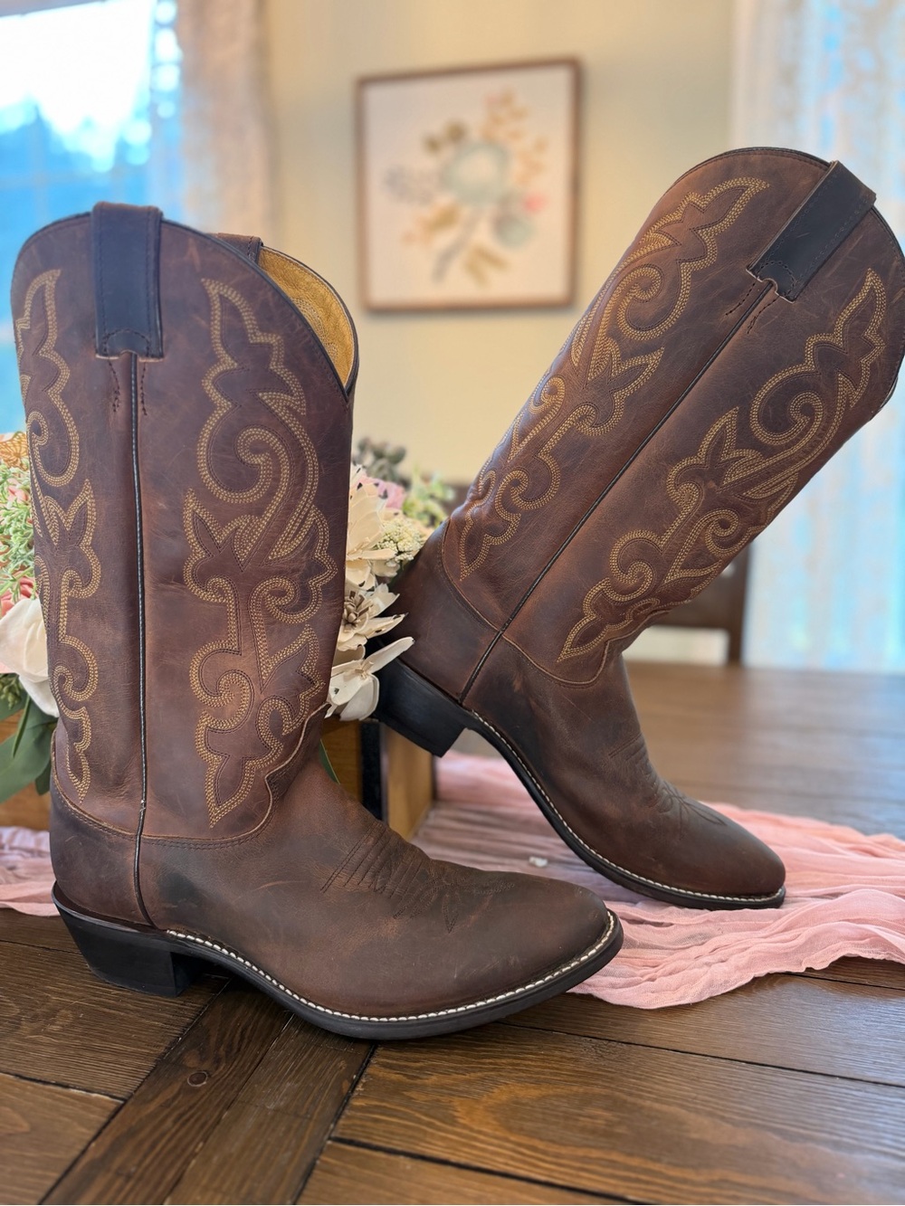 EUC - Justin Classic Brown Men's Western Cowboy Boots size 9 D
